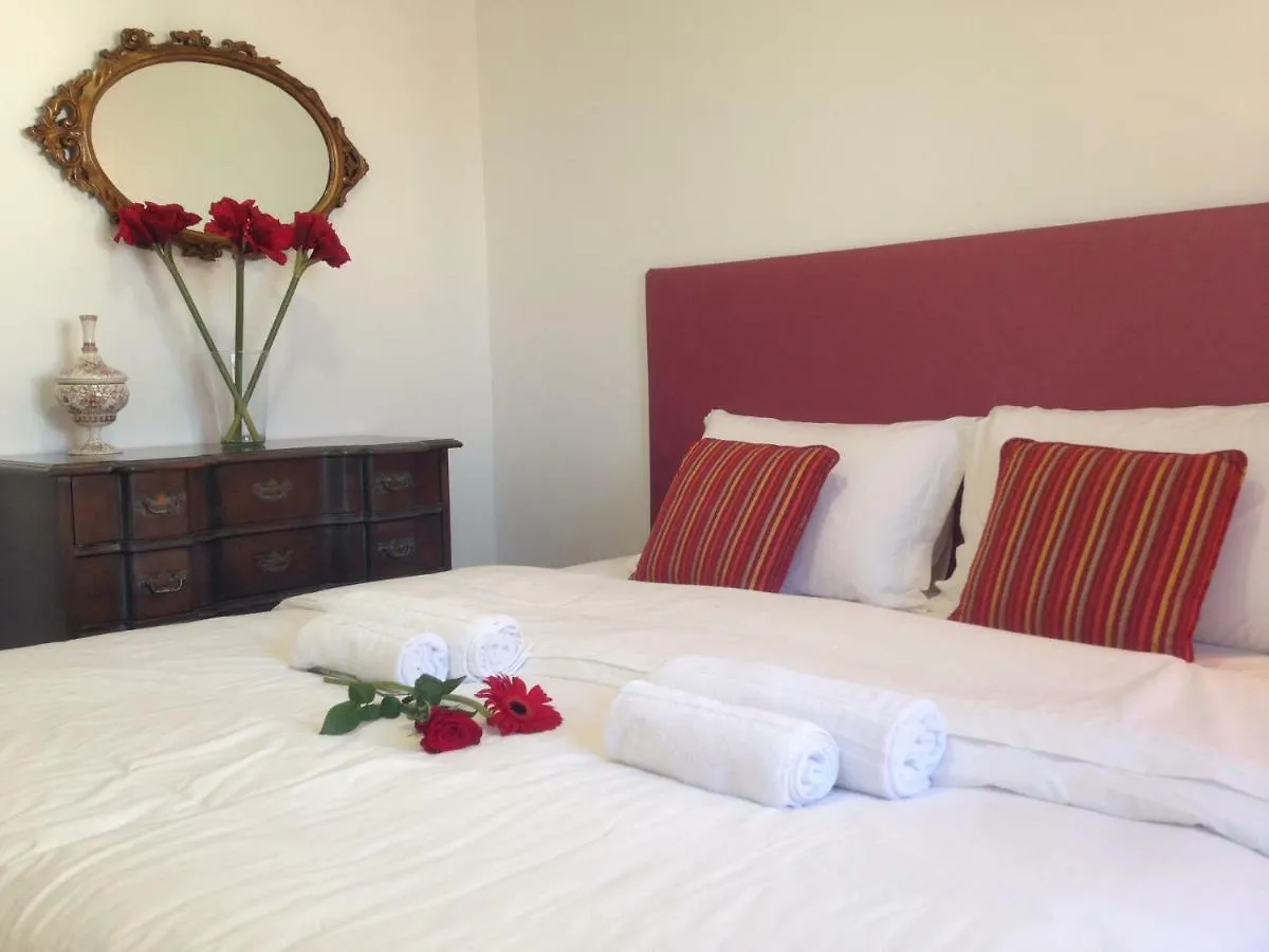 Vila Algarvia Boutique & Suites Albufeira 2*,  Portugal