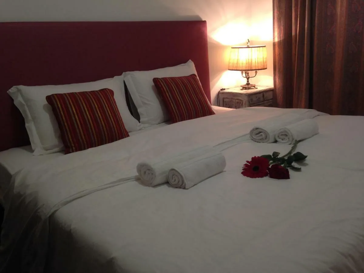 Vila Algarvia Boutique & Suites Albufeira Guest house