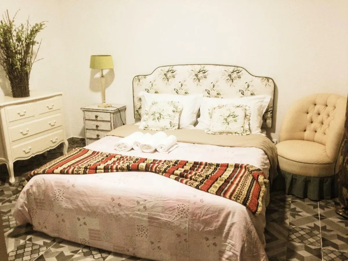 Vila Algarvia Boutique & Suites Albufeira 2*,